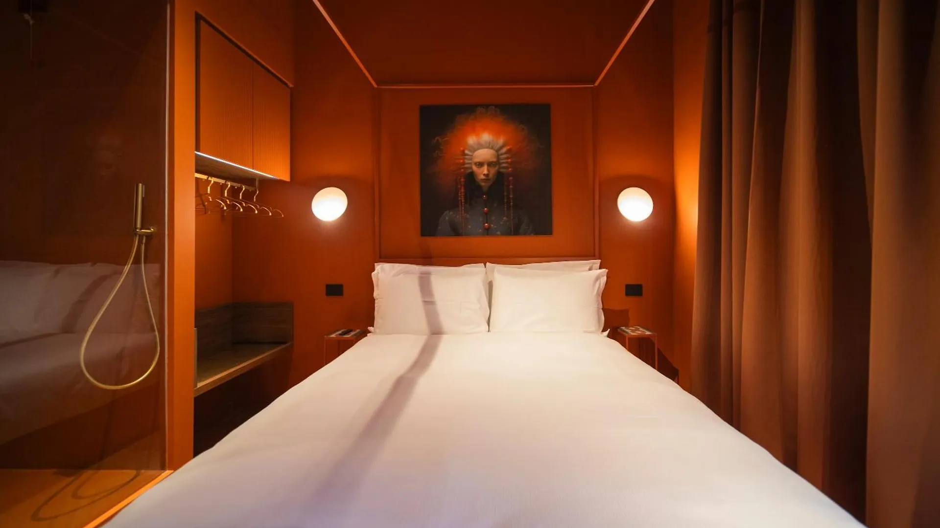 Fontana 16 Rooms Milan